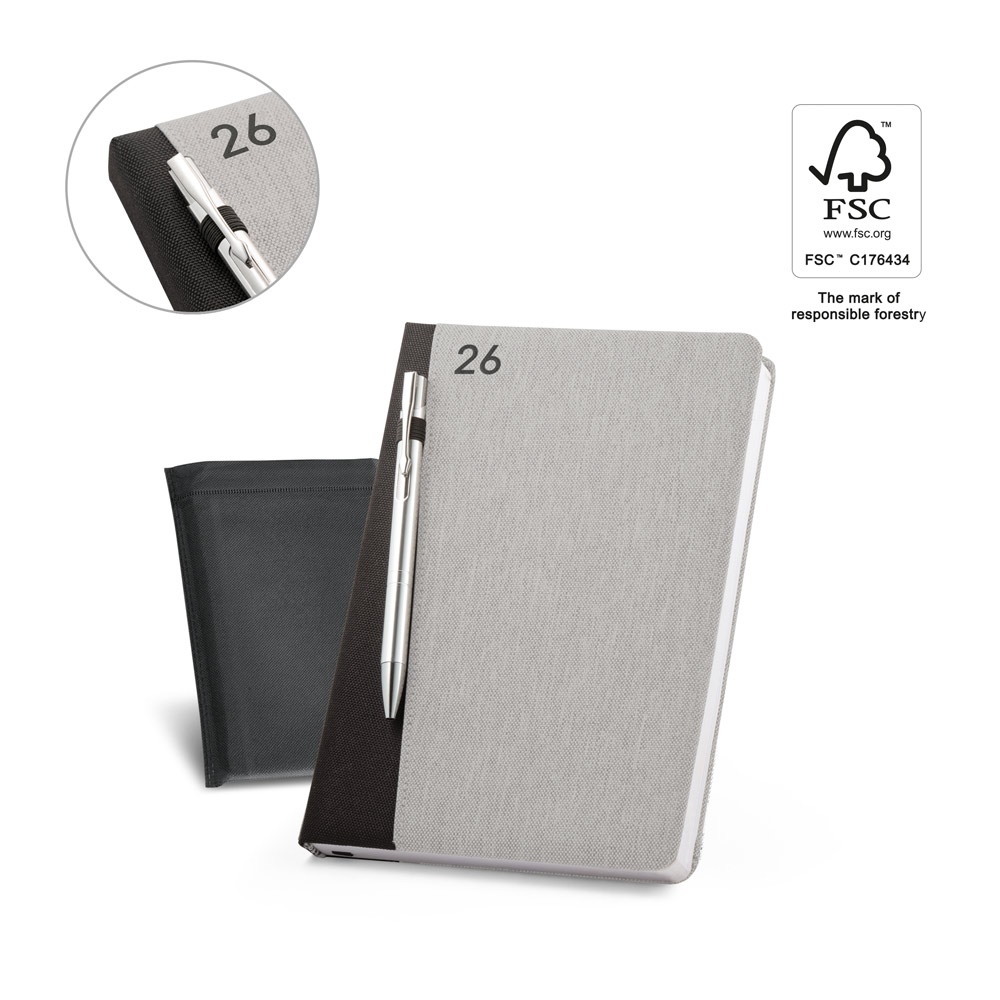 LARSSON A5. Agenda A5 en poliéster reciclado (100% rPET)