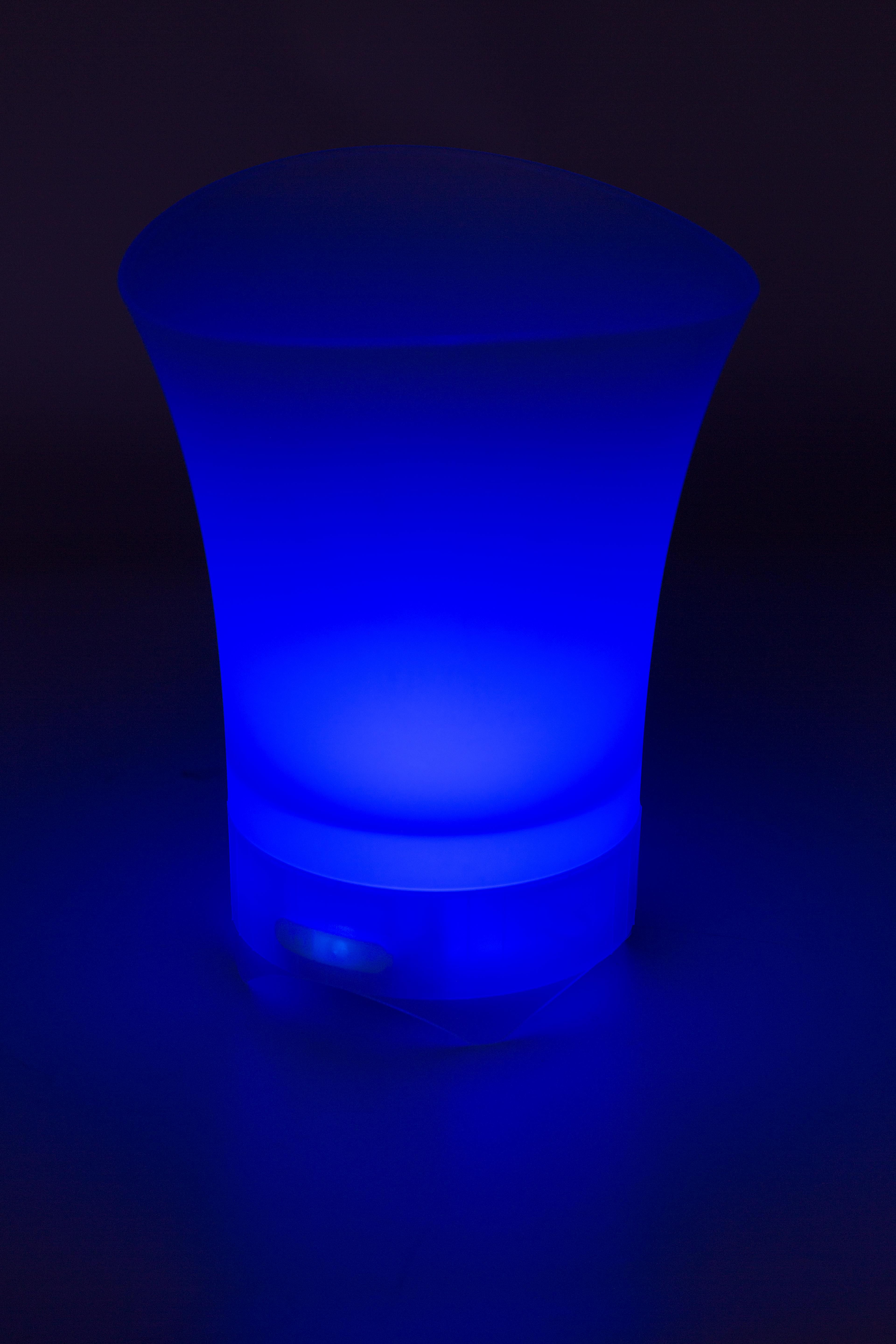 Cubitera de ABS con altavoz Annabel