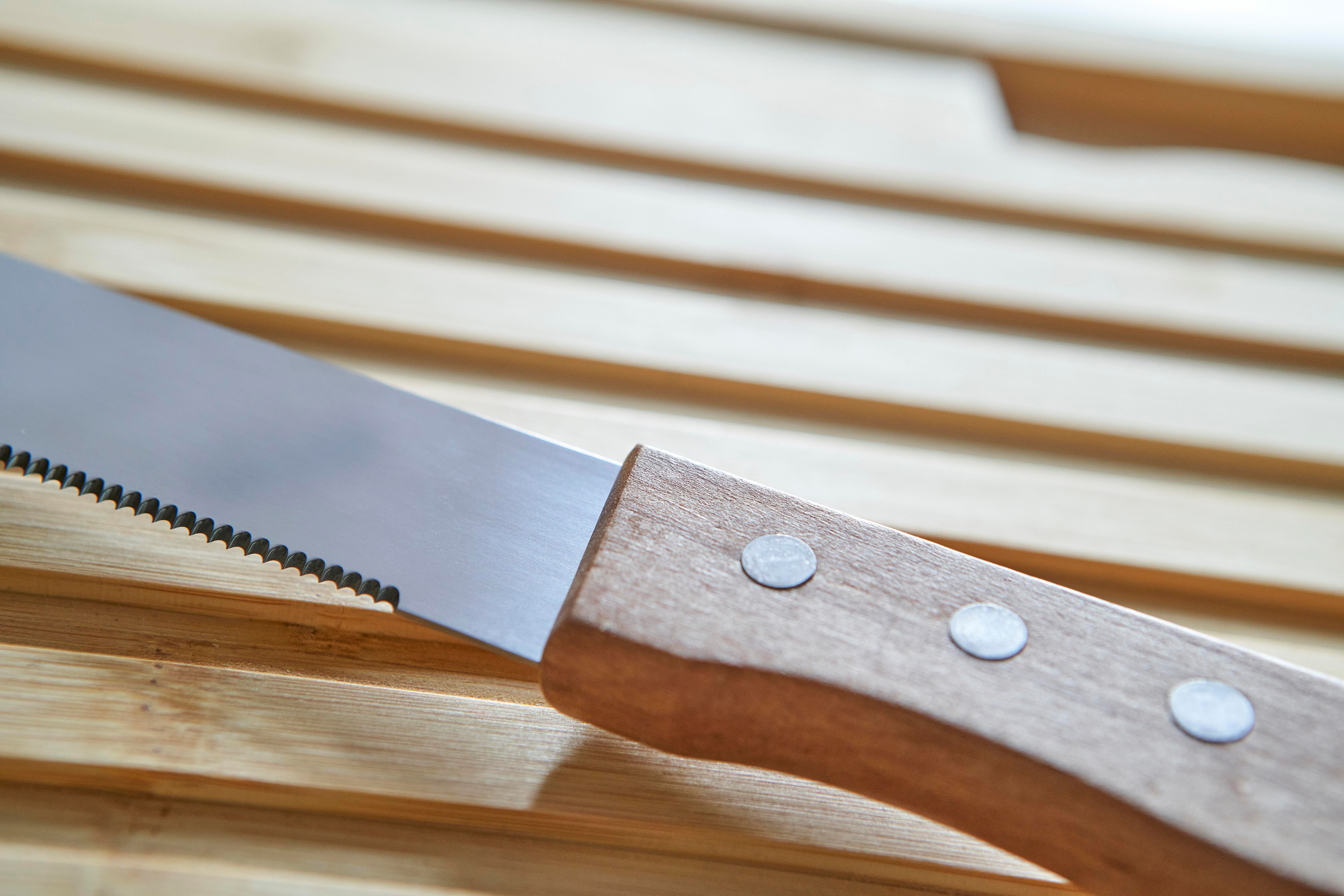 Tabla de cortar y cuchillo de bambú Werner