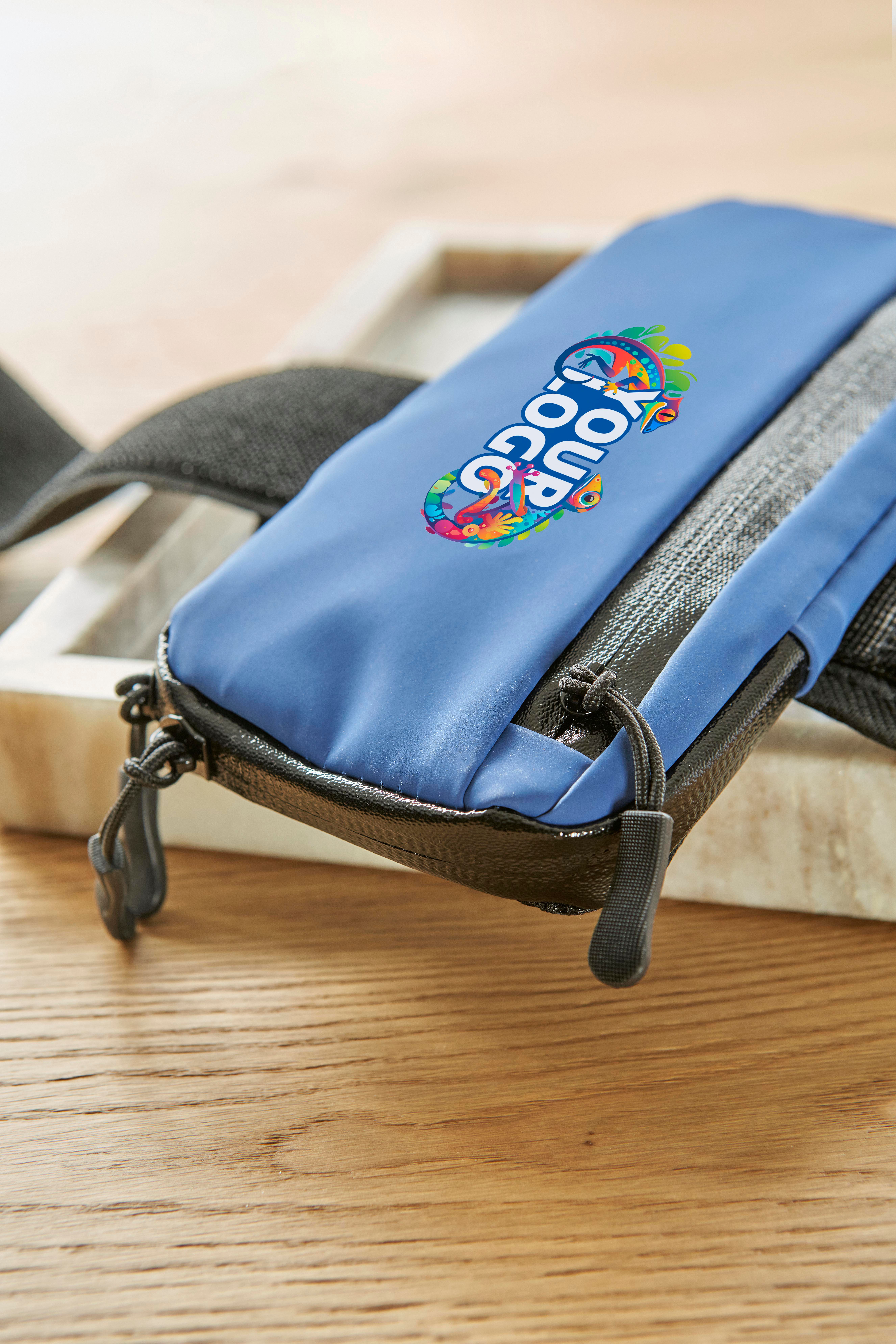 Bolsa deportiva de poliéster y PU Christel