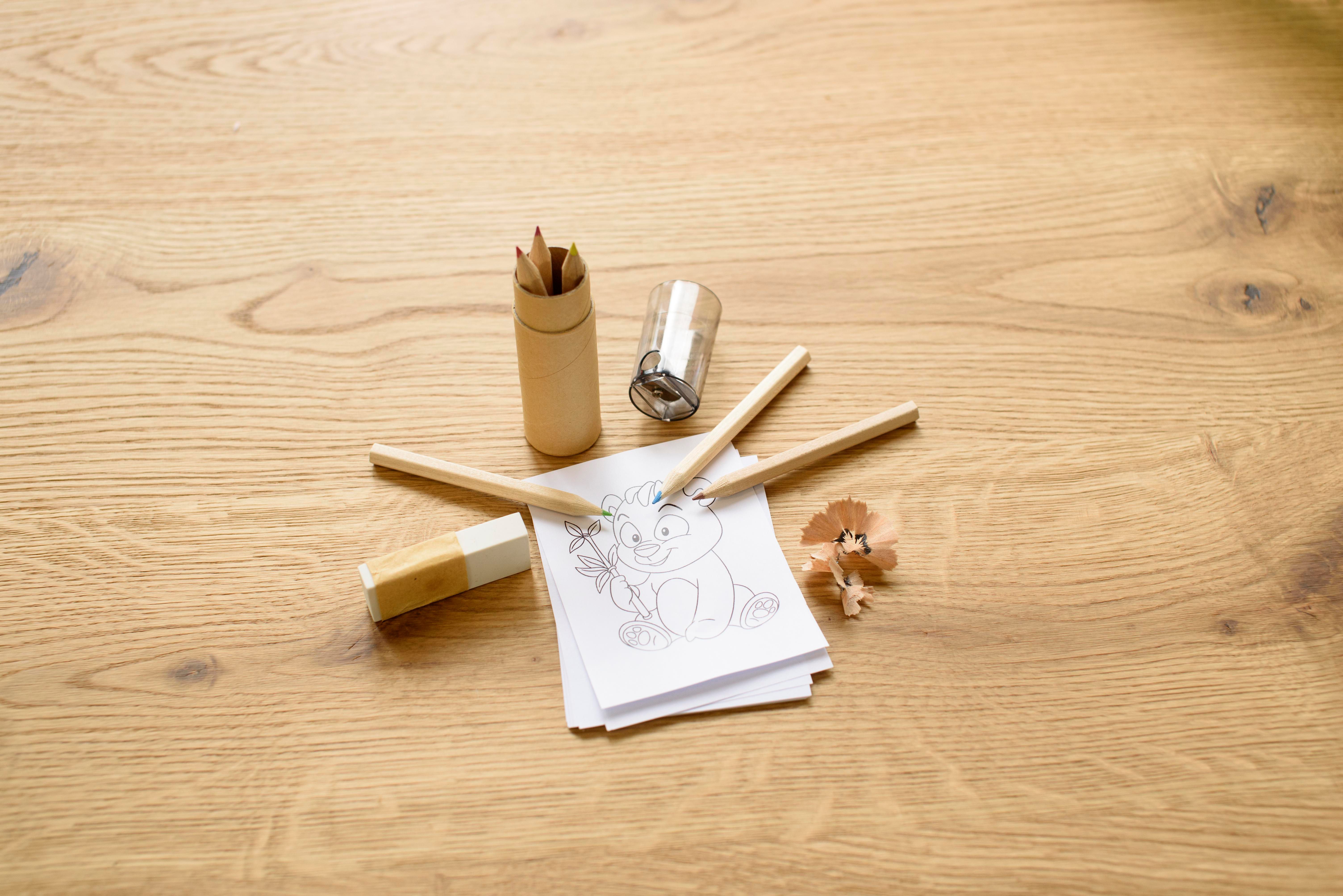 Tubo de cartón y ABS con lápices Libbie