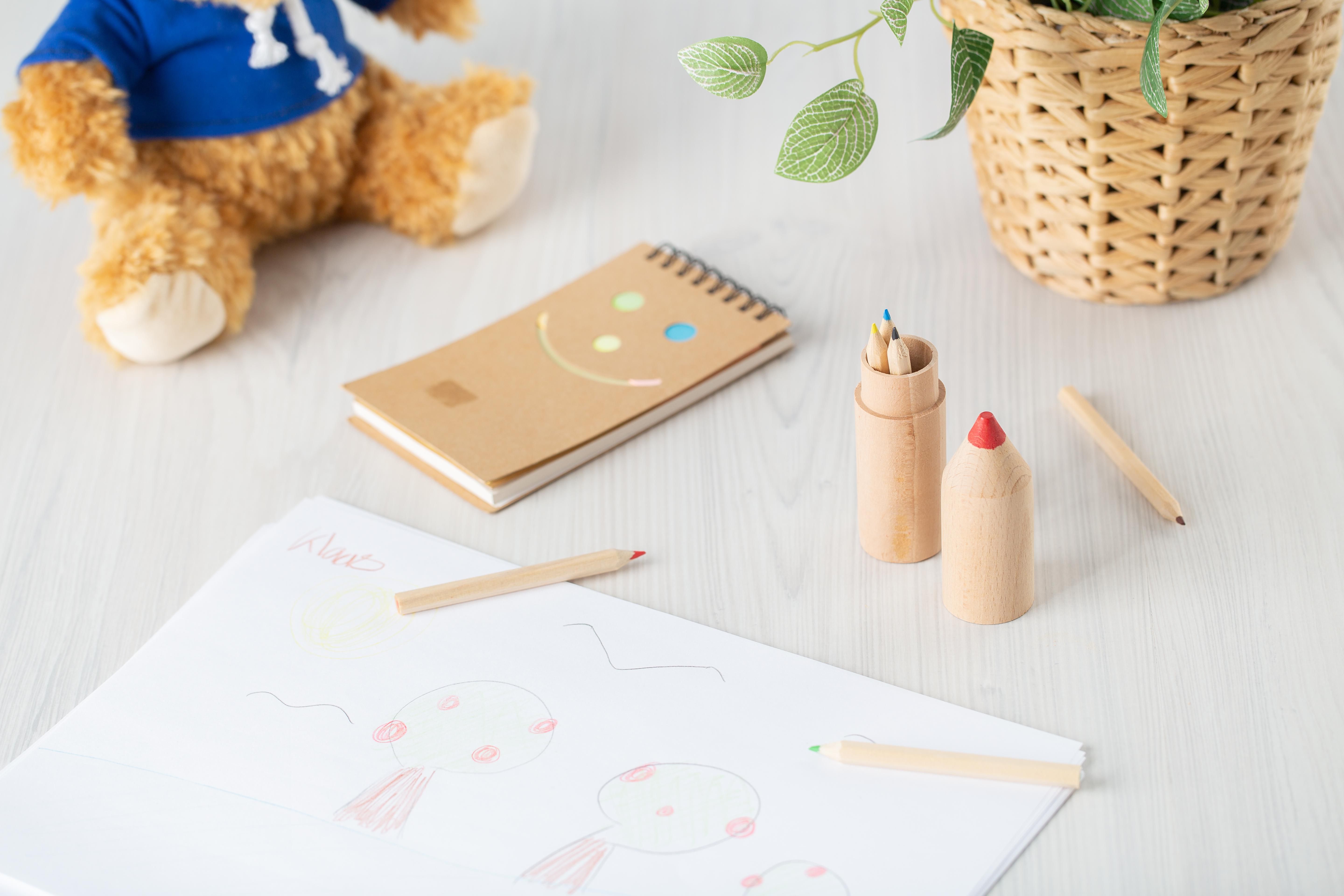 Estuche de madera con lápices Francis