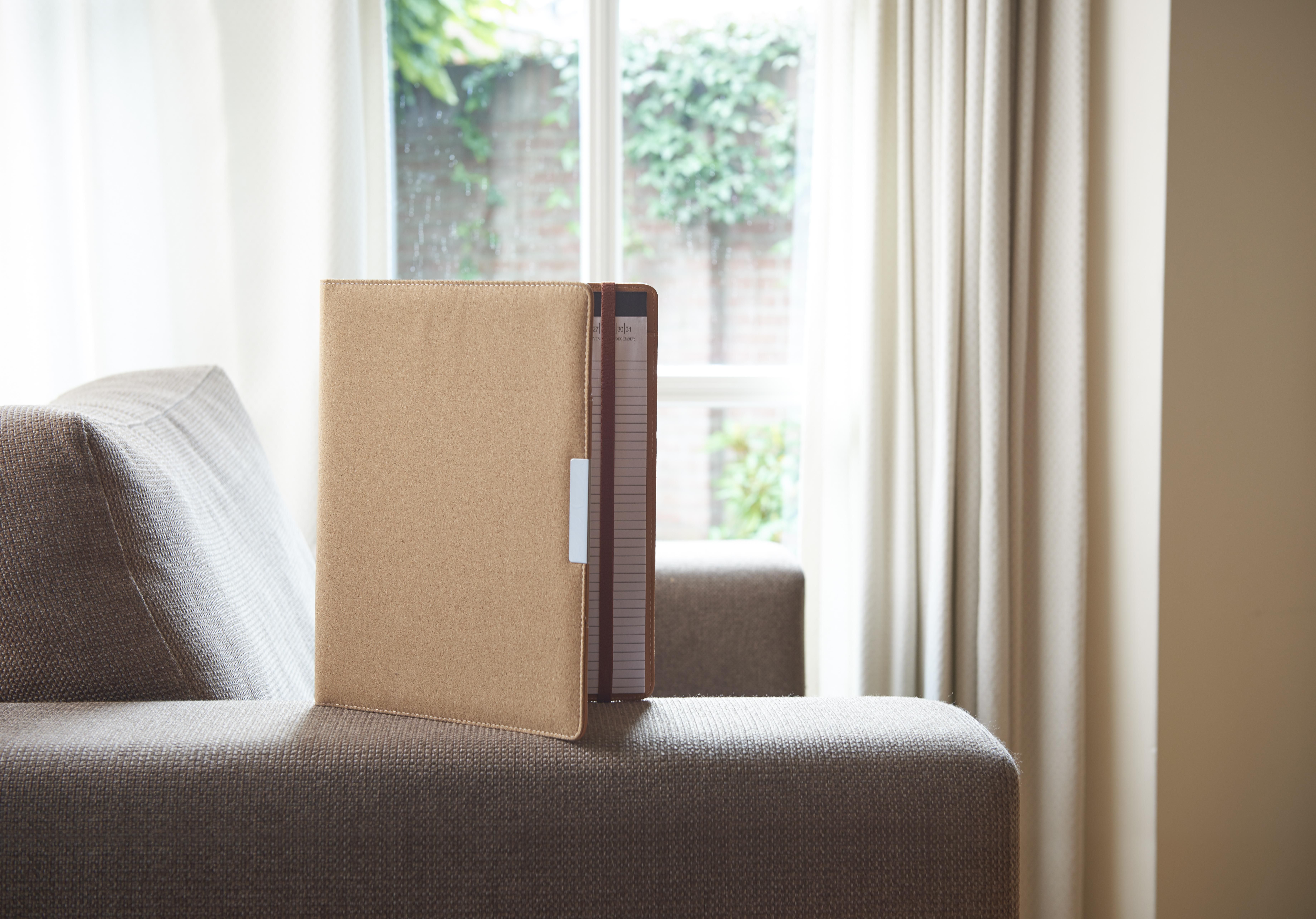 Portadocumentos de corcho Avani