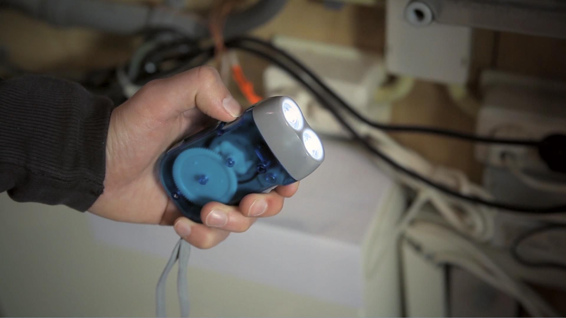 Linterna dynamo de ABS Tristan