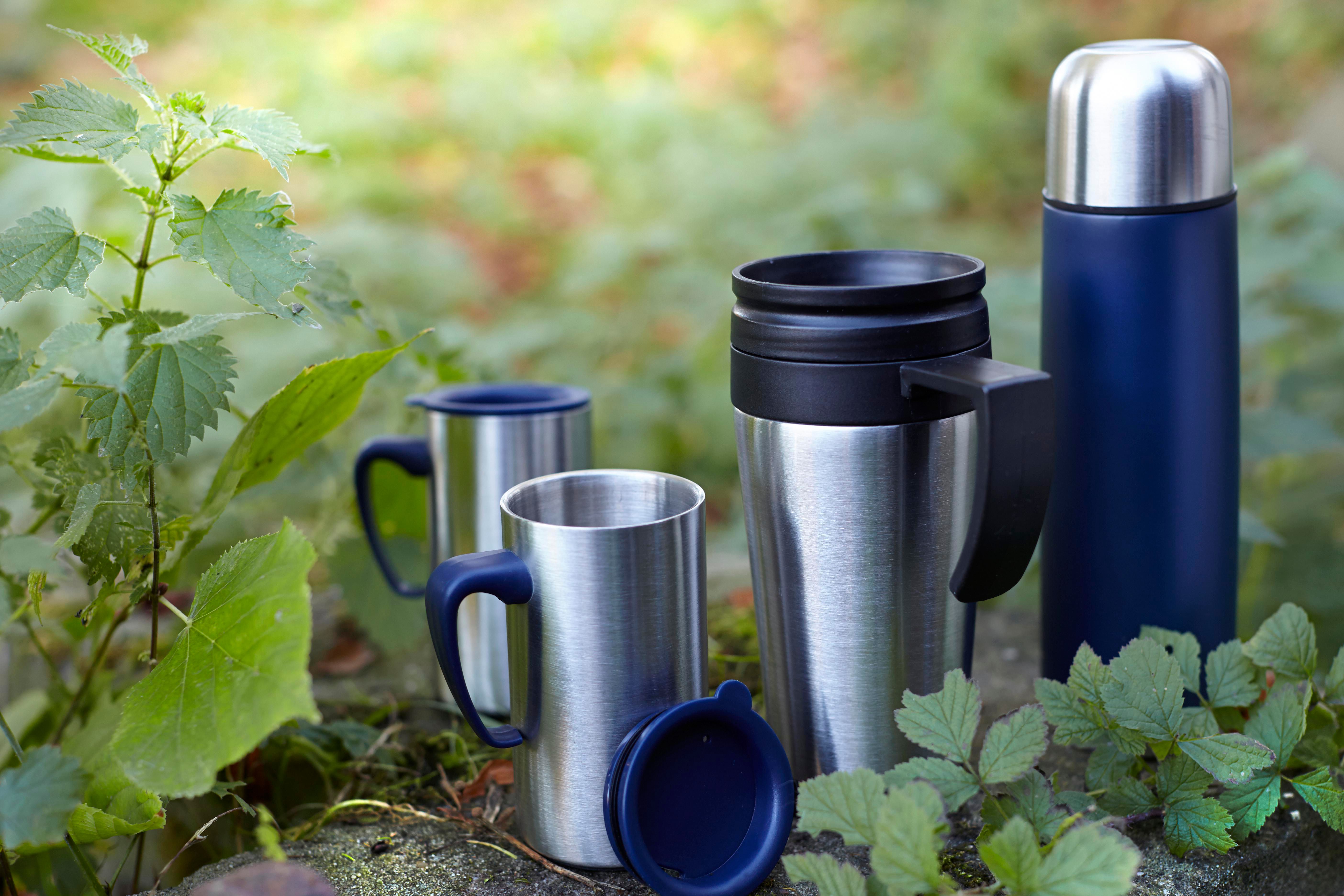 Set de termo y 2 tazas de acero inox Luca