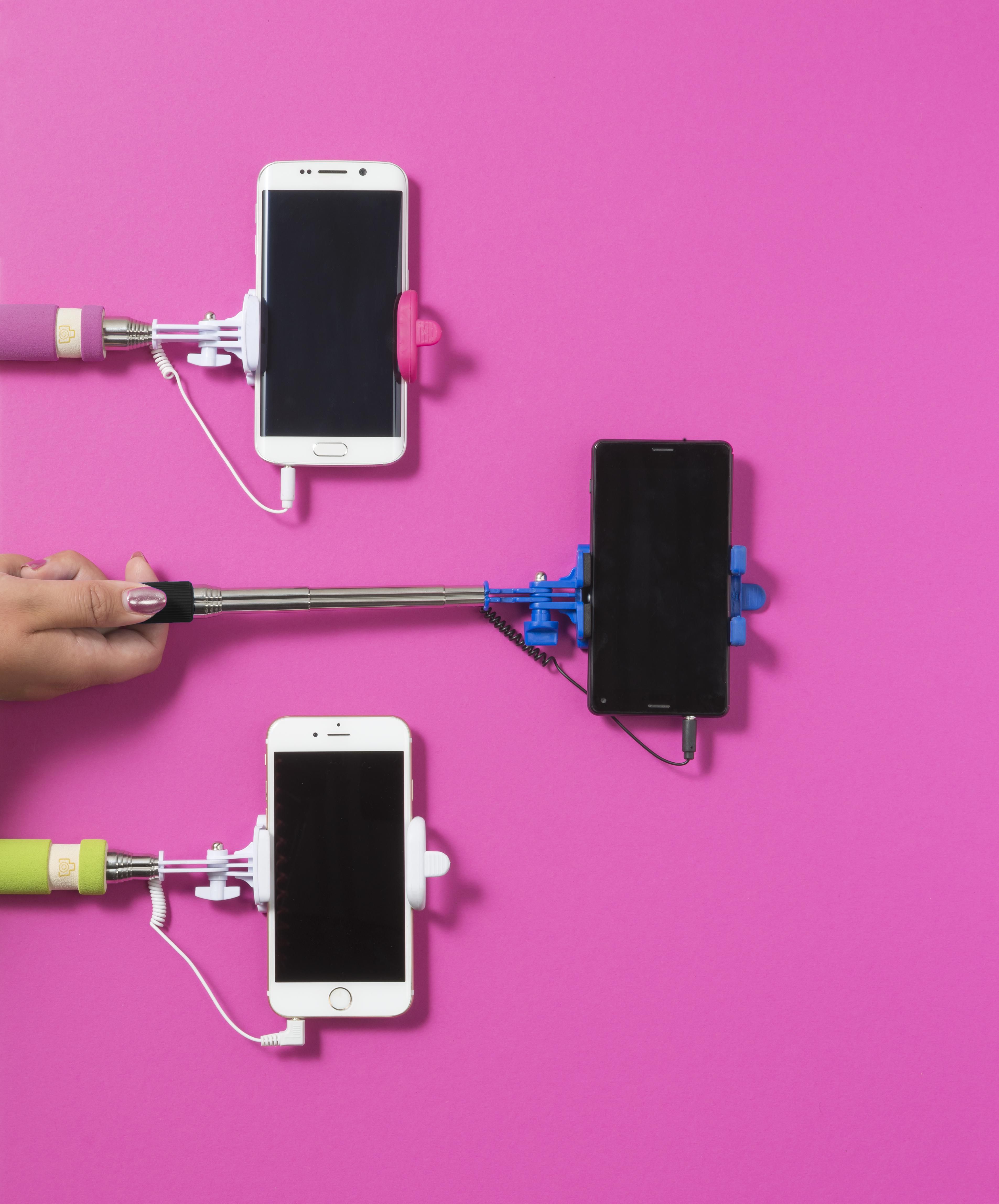 Palo de selfie, de ABS y EVA Ursula