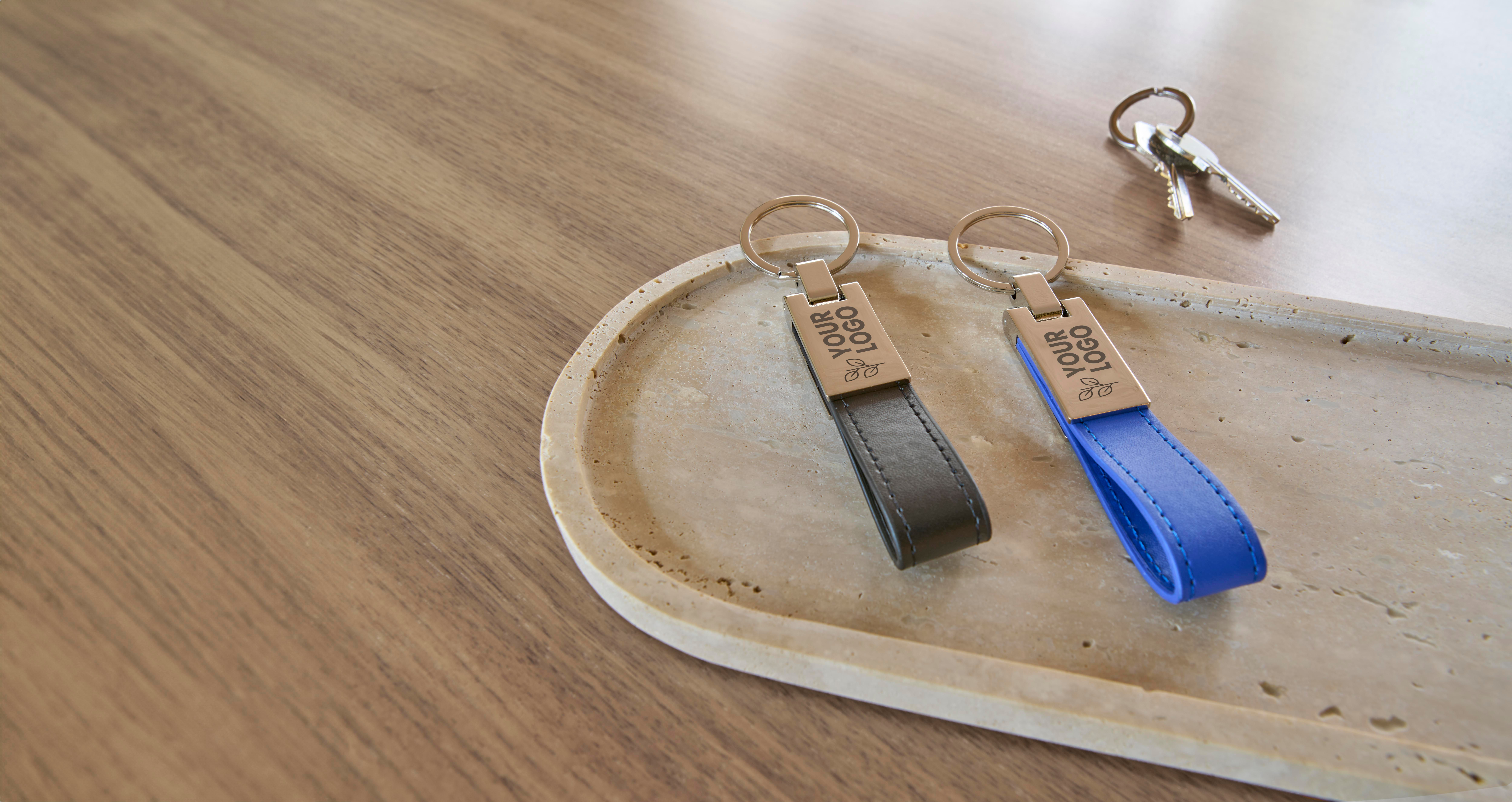 Llavero de acero y PU Keon